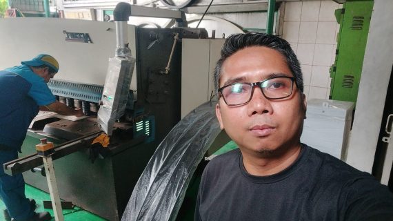 Solusi Desain Terbaik: Kusen Lengkung Aluminium dari Ahli Bending